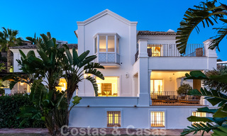 Villa andalouse de luxe à vendre avec vue panoramique sur la mer à Los Monteros, Marbella 50941 