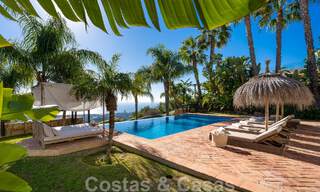 Villa andalouse de luxe à vendre avec vue panoramique sur la mer à Los Monteros, Marbella 50950 