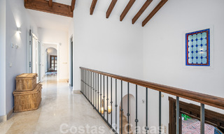Villa andalouse de luxe à vendre avec vue panoramique sur la mer à Los Monteros, Marbella 50981 