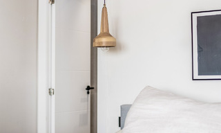 Superbe penthouse à vendre avec vue sur la mer et les montagnes, à distance de marche des commodités à Nueva Andalucia, Marbella 50737 