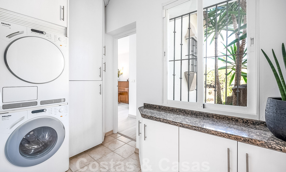 Villa méditerranéenne de luxe à vendre avec 5 chambres à coucher dans un environnement de golf prestigieux dans la vallée de Nueva Andalucia, Marbella 50830