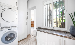 Villa méditerranéenne de luxe à vendre avec 5 chambres à coucher dans un environnement de golf prestigieux dans la vallée de Nueva Andalucia, Marbella 50830 