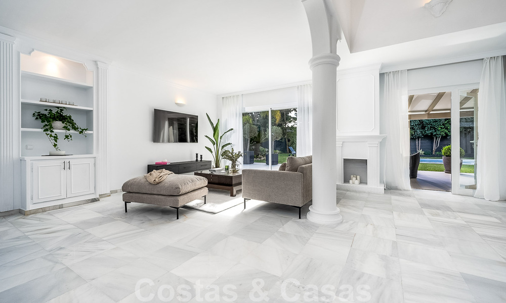 Villa méditerranéenne de luxe à vendre avec 5 chambres à coucher dans un environnement de golf prestigieux dans la vallée de Nueva Andalucia, Marbella 50847
