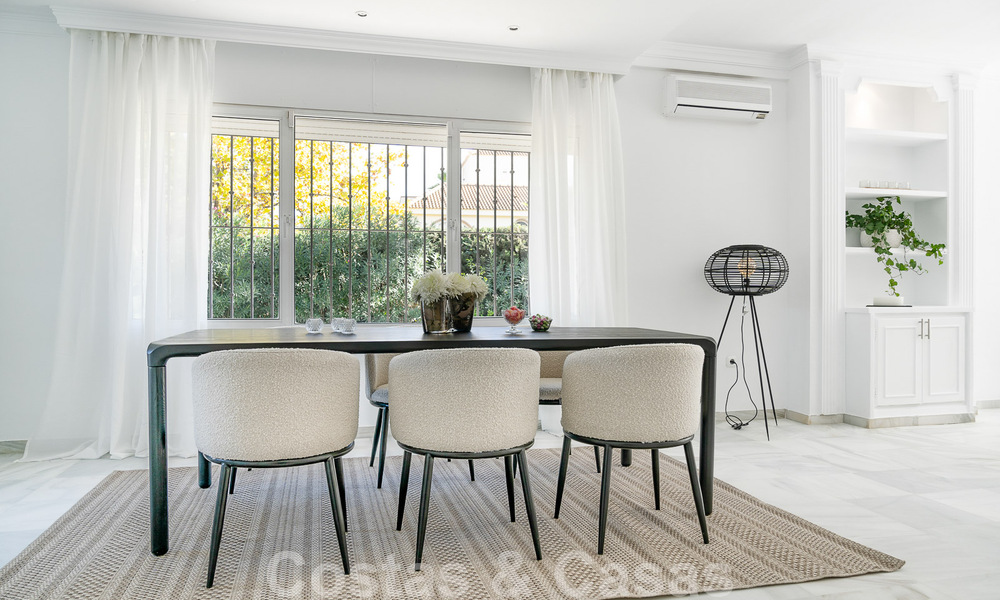 Villa méditerranéenne de luxe à vendre avec 5 chambres à coucher dans un environnement de golf prestigieux dans la vallée de Nueva Andalucia, Marbella 50850