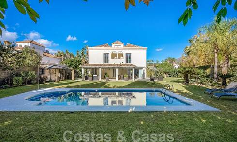 Villa méditerranéenne de luxe à vendre avec 5 chambres à coucher dans un environnement de golf prestigieux dans la vallée de Nueva Andalucia, Marbella 50866