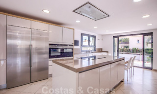 Villa de luxe espagnole à vendre avec architecture méditerranéenne située au cœur de la vallée du golf de Nueva Andalucia à Marbella 50648 