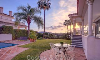 Villa de luxe espagnole à vendre avec architecture méditerranéenne située au cœur de la vallée du golf de Nueva Andalucia à Marbella 50664 