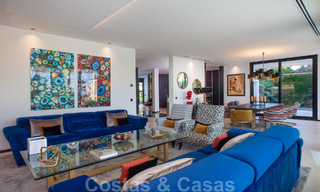 Villa de style moderne et sophistiqué à vendre dans une communauté fermée de la vallée du golf de Nueva Andalucia, Marbella 50616 