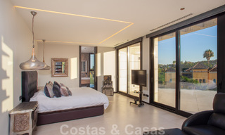 Villa de style moderne et sophistiqué à vendre dans une communauté fermée de la vallée du golf de Nueva Andalucia, Marbella 50623 