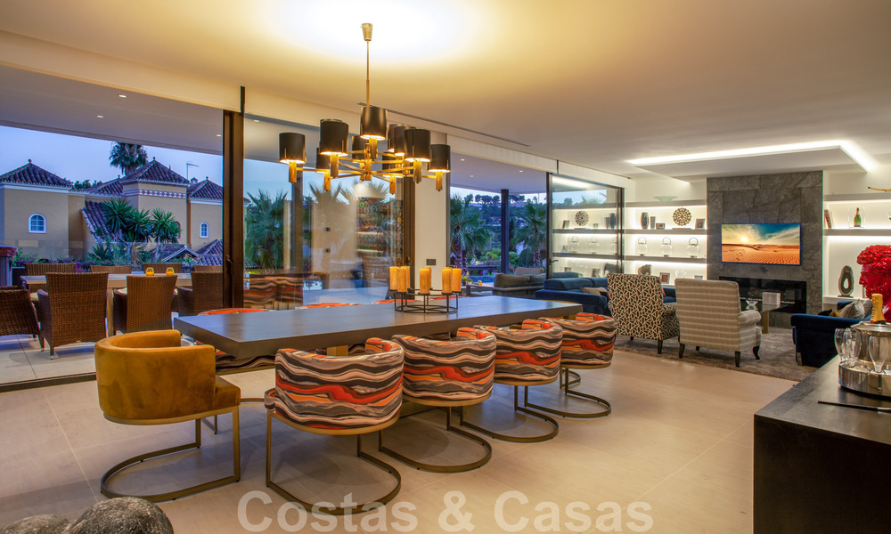 Villa de style moderne et sophistiqué à vendre dans une communauté fermée de la vallée du golf de Nueva Andalucia, Marbella 50629