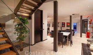 Villa de style moderne et sophistiqué à vendre dans une communauté fermée de la vallée du golf de Nueva Andalucia, Marbella 50643 