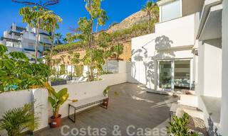 Spacieux appartement à vendre avec de grandes terrasses et une vue imprenable sur la mer à Benahavis - Marbella 50698 