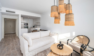 Spacieux appartement à vendre avec de grandes terrasses et une vue imprenable sur la mer à Benahavis - Marbella 50702 