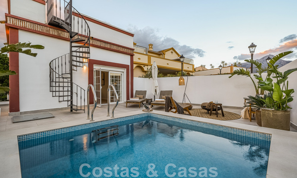 Villa récemment rénovée à vendre, avec vue panoramique sur la mer, située dans le quartier recherché de Nueva Andalucia, Marbella 51342