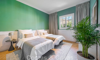 Villa récemment rénovée à vendre, avec vue panoramique sur la mer, située dans le quartier recherché de Nueva Andalucia, Marbella 51346 