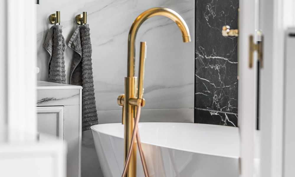 Villa récemment rénovée à vendre, avec vue panoramique sur la mer, située dans le quartier recherché de Nueva Andalucia, Marbella 51356