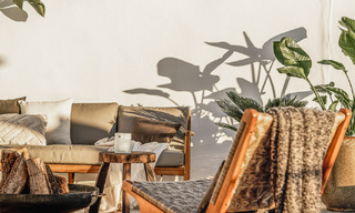 Villa récemment rénovée à vendre, avec vue panoramique sur la mer, située dans le quartier recherché de Nueva Andalucia, Marbella 51360 