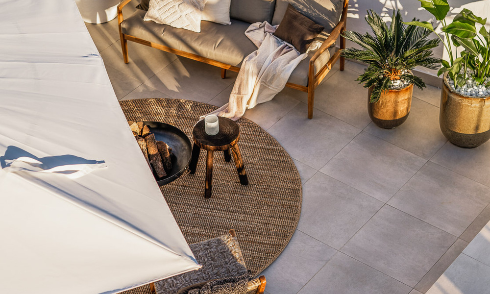 Villa récemment rénovée à vendre, avec vue panoramique sur la mer, située dans le quartier recherché de Nueva Andalucia, Marbella 51363