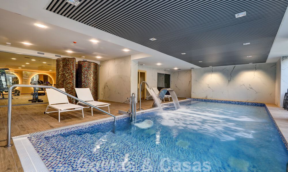 Appartement moderne de 3 chambres à coucher, prêt à être emménagé, à vendre dans un complexe golfique sur le nouveau Golden Mile, entre Marbella et Estepona 50778