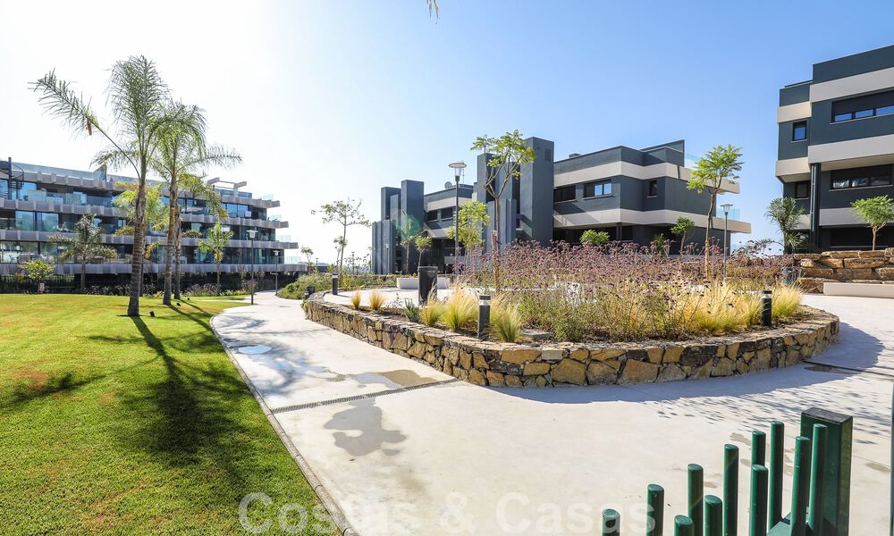Appartement moderne de 3 chambres à coucher, prêt à être emménagé, à vendre dans un complexe golfique sur le nouveau Golden Mile, entre Marbella et Estepona 50782