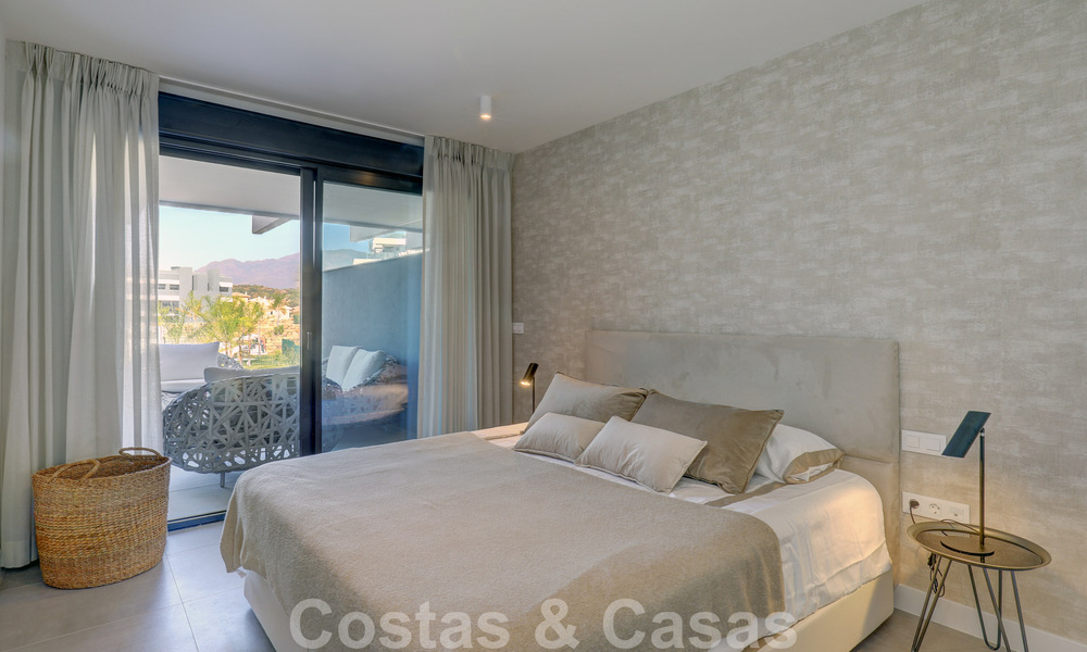 Appartement moderne de 3 chambres à coucher, prêt à être emménagé, à vendre dans un complexe golfique sur le nouveau Golden Mile, entre Marbella et Estepona 50788