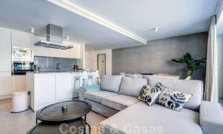 Appartement moderne de 3 chambres à coucher, prêt à être emménagé, à vendre dans un complexe golfique sur le nouveau Golden Mile, entre Marbella et Estepona 50811 