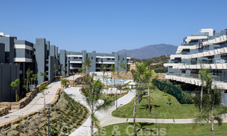 Appartement moderne de 3 chambres à coucher, prêt à être emménagé, à vendre dans un complexe golfique sur le nouveau Golden Mile, entre Marbella et Estepona 50823 