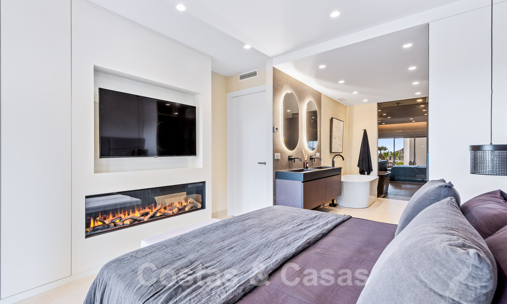 Appartement spacieux et élégant à vendre dans un complexe fermé sur une plage en front de mer avec vue sur la mer, sur le Nouveau Golden Mile de Marbella - Estepona 51291