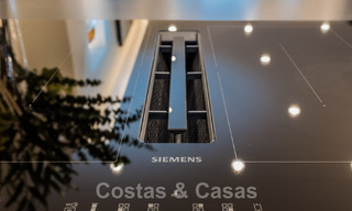 Appartement spacieux et élégant à vendre dans un complexe fermé sur une plage en front de mer avec vue sur la mer, sur le Nouveau Golden Mile de Marbella - Estepona 51296 