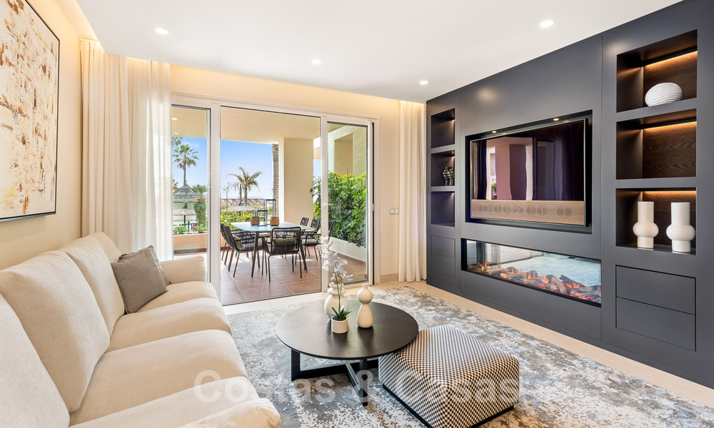 Appartement spacieux et élégant à vendre dans un complexe fermé sur une plage en front de mer avec vue sur la mer, sur le Nouveau Golden Mile de Marbella - Estepona 51310