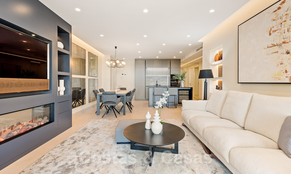 Appartement spacieux et élégant à vendre dans un complexe fermé sur une plage en front de mer avec vue sur la mer, sur le Nouveau Golden Mile de Marbella - Estepona 51330