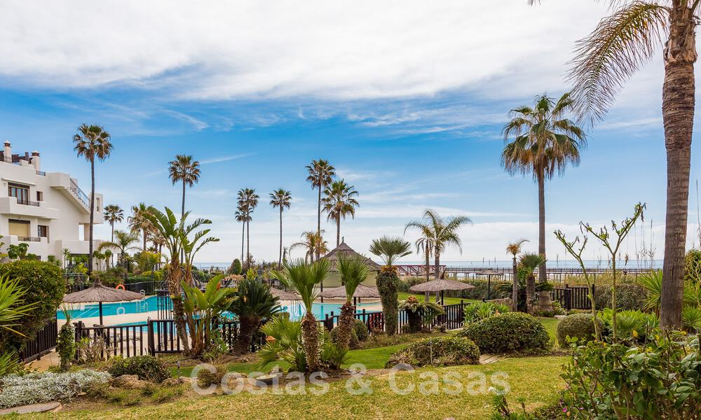 Appartement spacieux et élégant à vendre dans un complexe fermé sur une plage en front de mer avec vue sur la mer, sur le Nouveau Golden Mile de Marbella - Estepona 51333