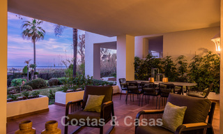 Appartement spacieux et élégant à vendre dans un complexe fermé sur une plage en front de mer avec vue sur la mer, sur le Nouveau Golden Mile de Marbella - Estepona 51335 