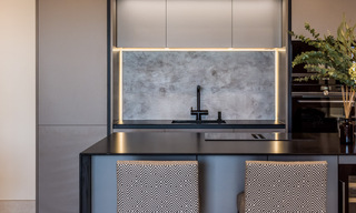 Appartement spacieux et élégant à vendre dans un complexe fermé sur une plage en front de mer avec vue sur la mer, sur le Nouveau Golden Mile de Marbella - Estepona 51340 