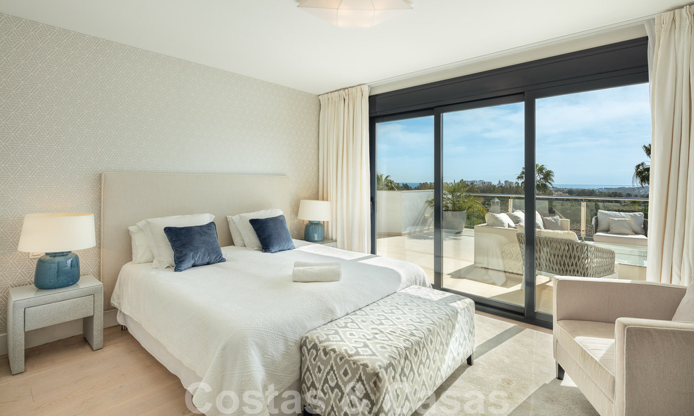 Villa de luxe espagnole à vendre avec une architecture méditerranéenne contemporaine située au cœur de la vallée du golf de Nueva Andalucia à Marbella 51216