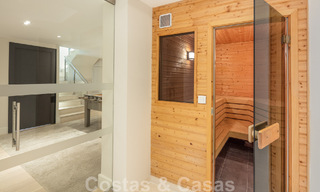 Villa de luxe espagnole à vendre avec une architecture méditerranéenne contemporaine située au cœur de la vallée du golf de Nueva Andalucia à Marbella 51233 