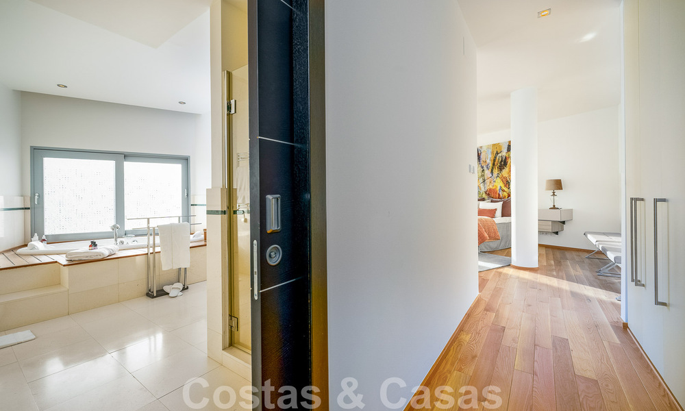 Spacieuse maison à vendre avec vue spectaculaire sur la mer, à Sierra Blanca sur le Golden Mile de Marbella 51149