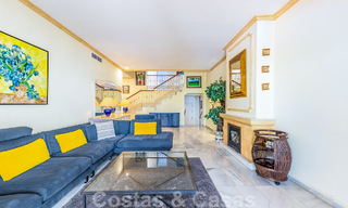 Appartement de 3 chambres à vendre dans un complexe fermé en bord de mer à quelques pas de la plage à San Pedro, Marbella 51167 