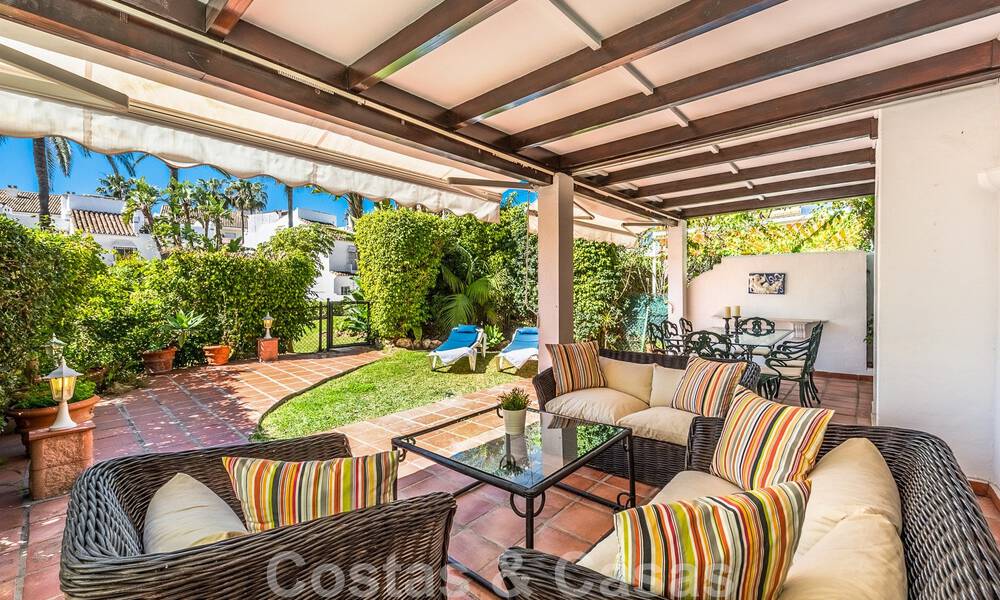 Appartement de 3 chambres à vendre dans un complexe fermé en bord de mer à quelques pas de la plage à San Pedro, Marbella 51168