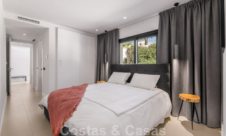 Villa de luxe à vendre, prête à emménager, adjacente au terrain de golf Las Brisas, dans une communauté fermée de la vallée du golf de Nueva Andalucia, Marbella 51436 