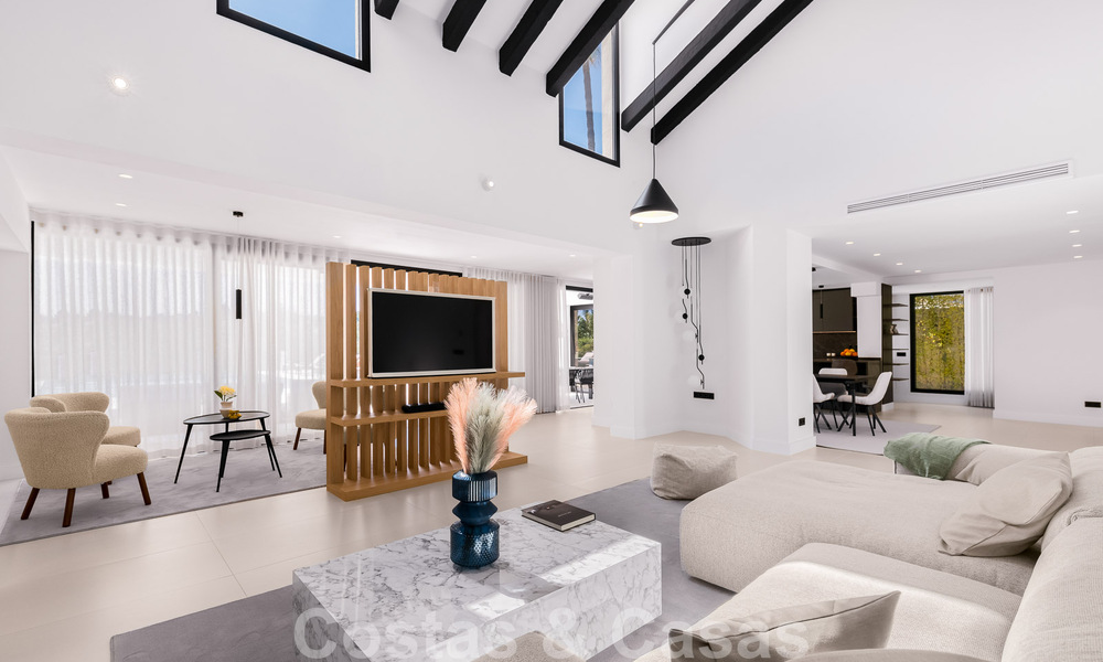 Villa de luxe à vendre, prête à emménager, adjacente au terrain de golf Las Brisas, dans une communauté fermée de la vallée du golf de Nueva Andalucia, Marbella 51441