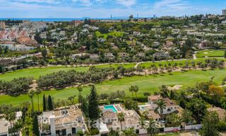 Villa de luxe à vendre, prête à emménager, adjacente au terrain de golf Las Brisas, dans une communauté fermée de la vallée du golf de Nueva Andalucia, Marbella 52084 