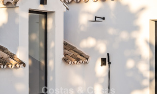 Villa de luxe à vendre, prête à emménager, adjacente au terrain de golf Las Brisas, dans une communauté fermée de la vallée du golf de Nueva Andalucia, Marbella 52088 