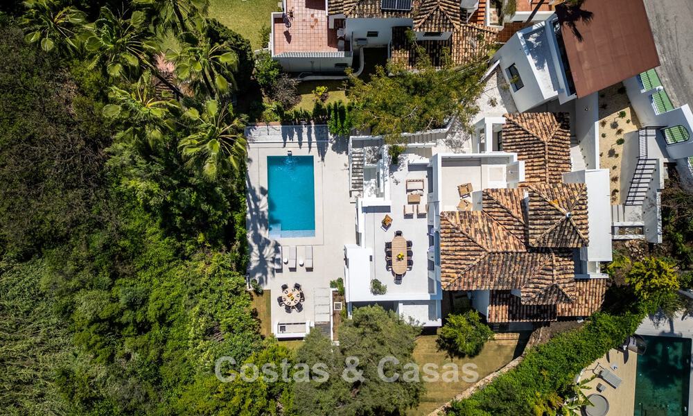 Nouvelle villa de luxe à vendre avec un style architectural contemporain située dans une communauté sécurisée de Nueva Andalucia, Marbella 782506