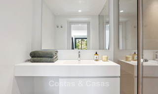 Nouvelle villa de luxe à vendre avec un style architectural contemporain située dans une communauté sécurisée de Nueva Andalucia, Marbella 782522 