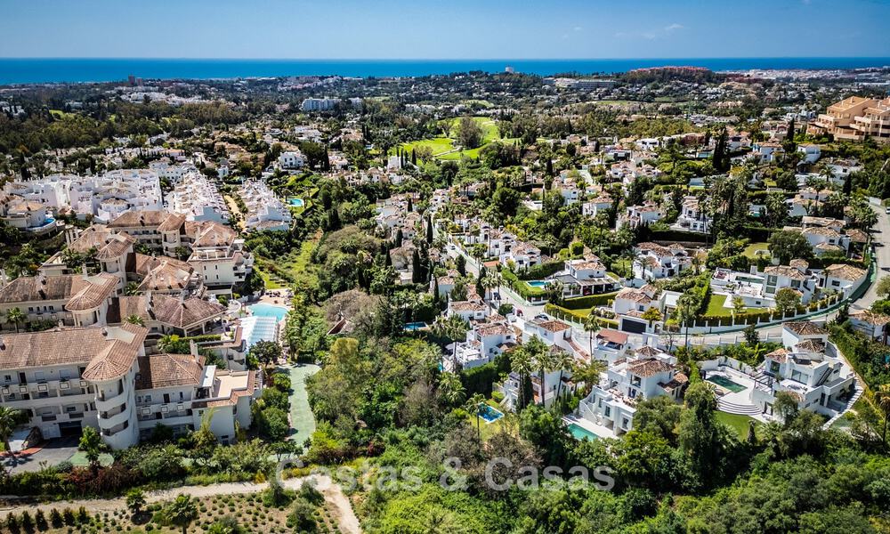 Nouvelle villa de luxe à vendre avec un style architectural contemporain située dans une communauté sécurisée de Nueva Andalucia, Marbella 782526