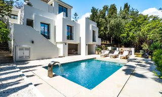 Nouvelle villa de luxe à vendre avec un style architectural contemporain située dans une communauté sécurisée de Nueva Andalucia, Marbella 782531 