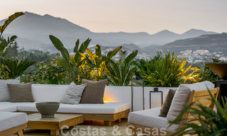 Appartement entièrement rénové à vendre, avec grande terrasse, à distance de marche des commodités et même de Puerto Banus, Marbella 51470 