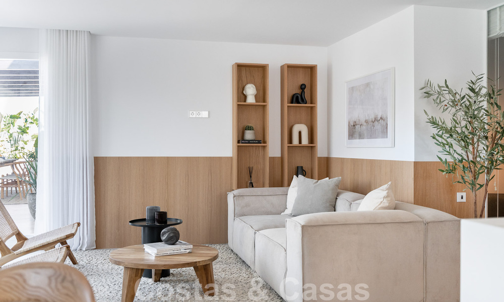 Appartement entièrement rénové à vendre, avec grande terrasse, à distance de marche des commodités et même de Puerto Banus, Marbella 51473