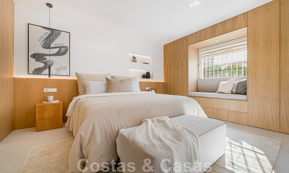 Appartement entièrement rénové à vendre, avec grande terrasse, à distance de marche des commodités et même de Puerto Banus, Marbella 51477